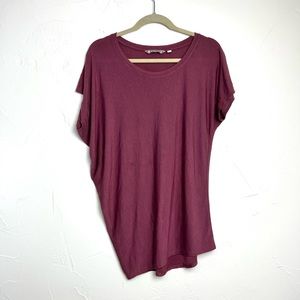 ⭐️ 3 for $25 Athleta Oversized Asymmetrical Tee